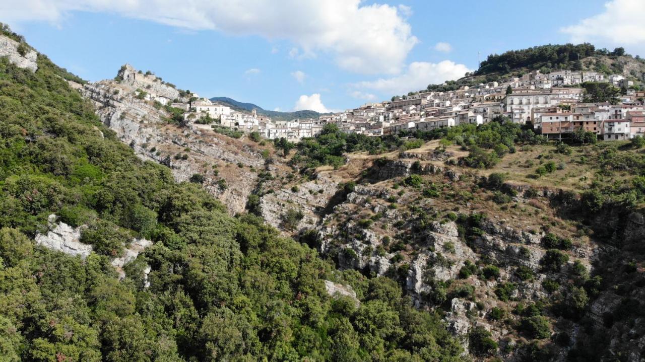Casa Dell'Escursionista Cerchiara di Calabria Exterior foto